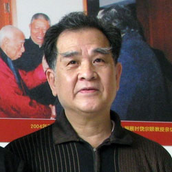 黄俊