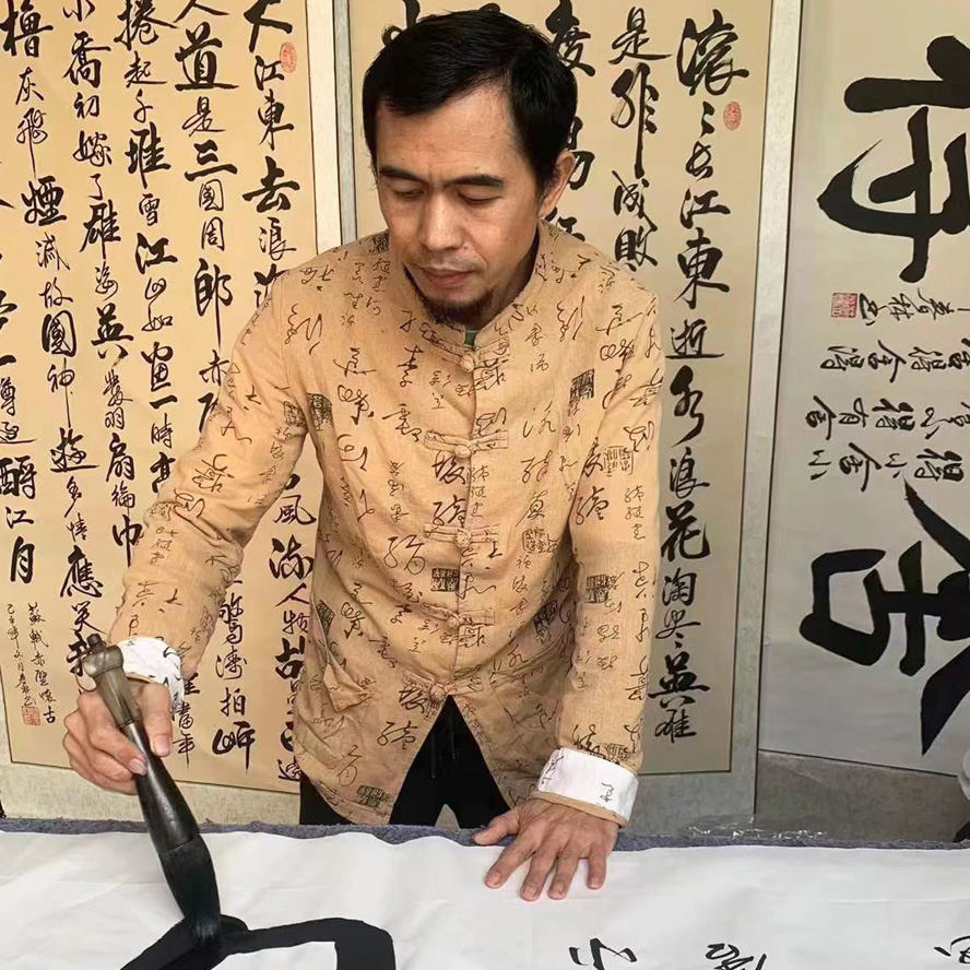蓝春林